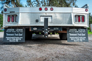 2.5 Inch Heavy Duty 4 Inch & 6 Inch Offset Hitch In-Use