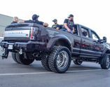 3.0 Inch Heavy Duty 8″ Drop/Rise Hitch In-Use