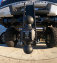 3.0 Inch Heavy Duty 10″ Drop/Rise Hitch In-Use