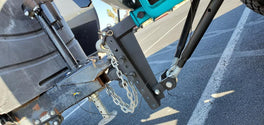 3.0 Inch Heavy Duty 10″ Drop/Rise Hitch In-Use